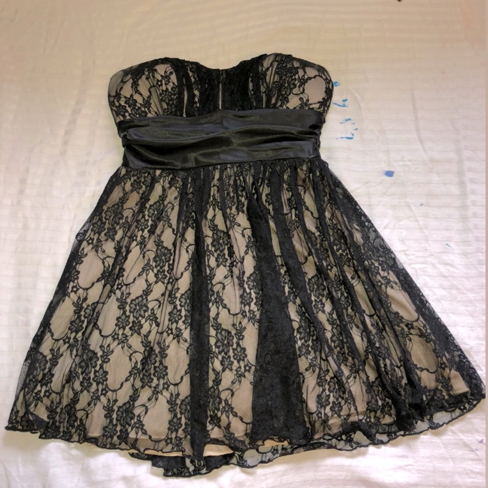 Strapless Short Black Lace Dress